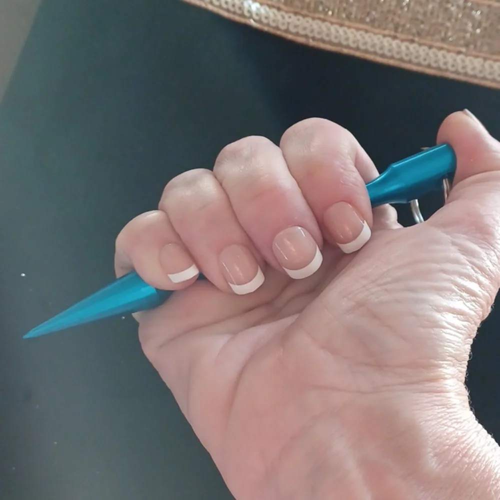 Safety striker bolt keychain BLUE - Picture 3 of 3